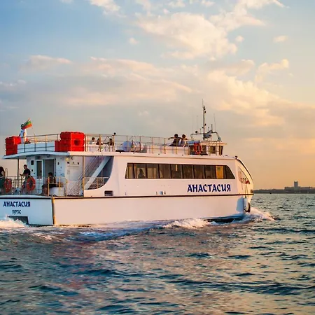 на брега на морето - сарафово Апартаменты Бургас