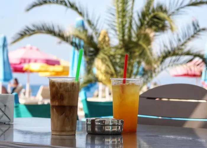 на брега на морето - сарафово *