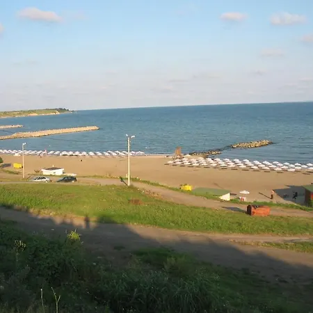 на брега на морето - сарафово Бургас