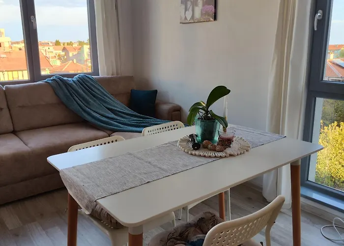 Apartman на брега на морето - сарафово